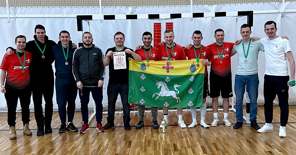 Команда Сосенского центра спорта по мини-футболу стала бронзовым призером окружных соревнований